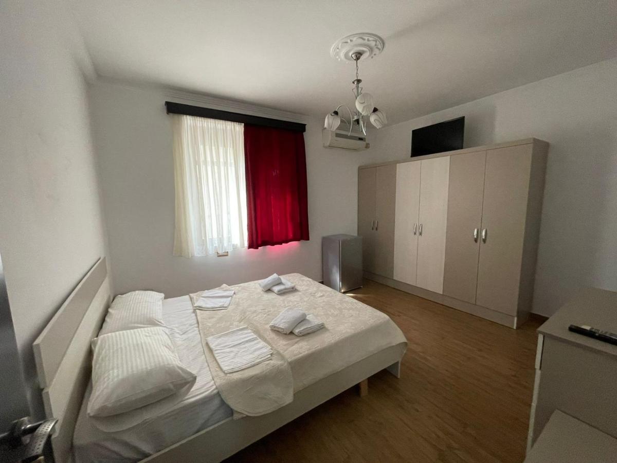 Centre Hotel Berat Extérieur photo