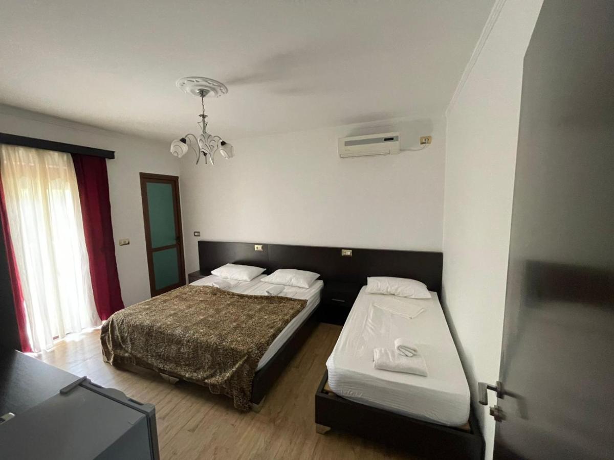 Centre Hotel Berat Extérieur photo
