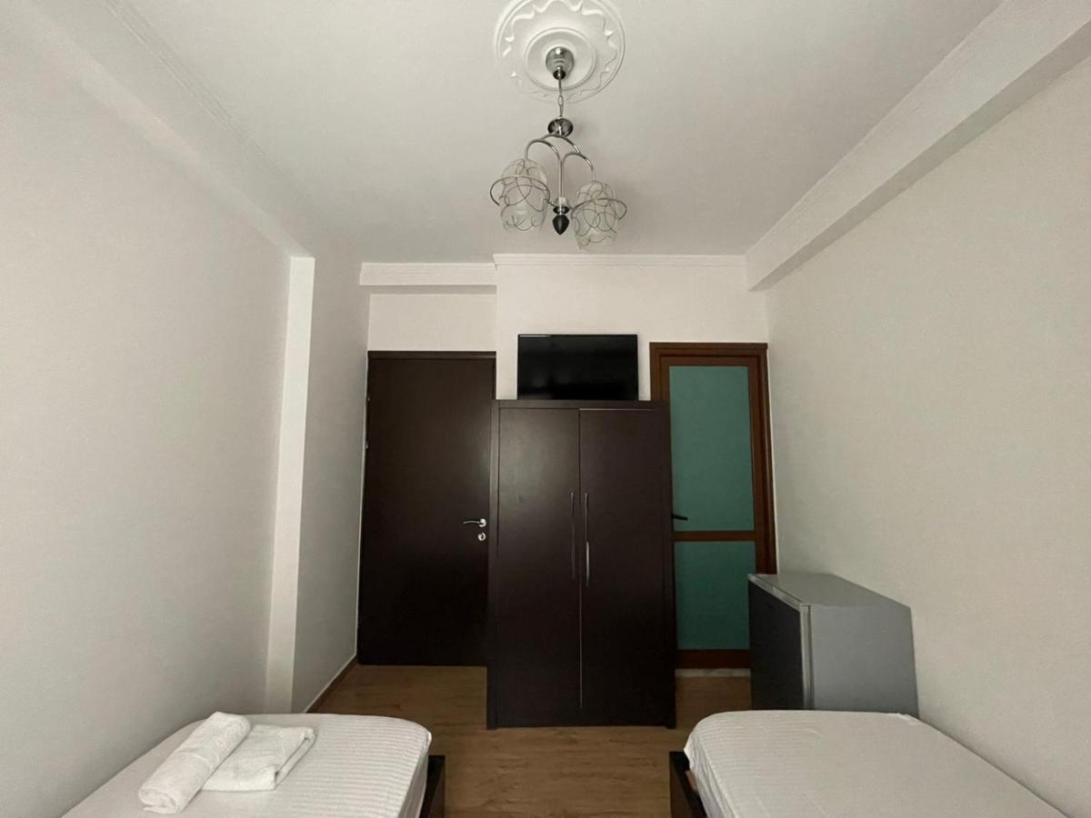 Centre Hotel Berat Extérieur photo