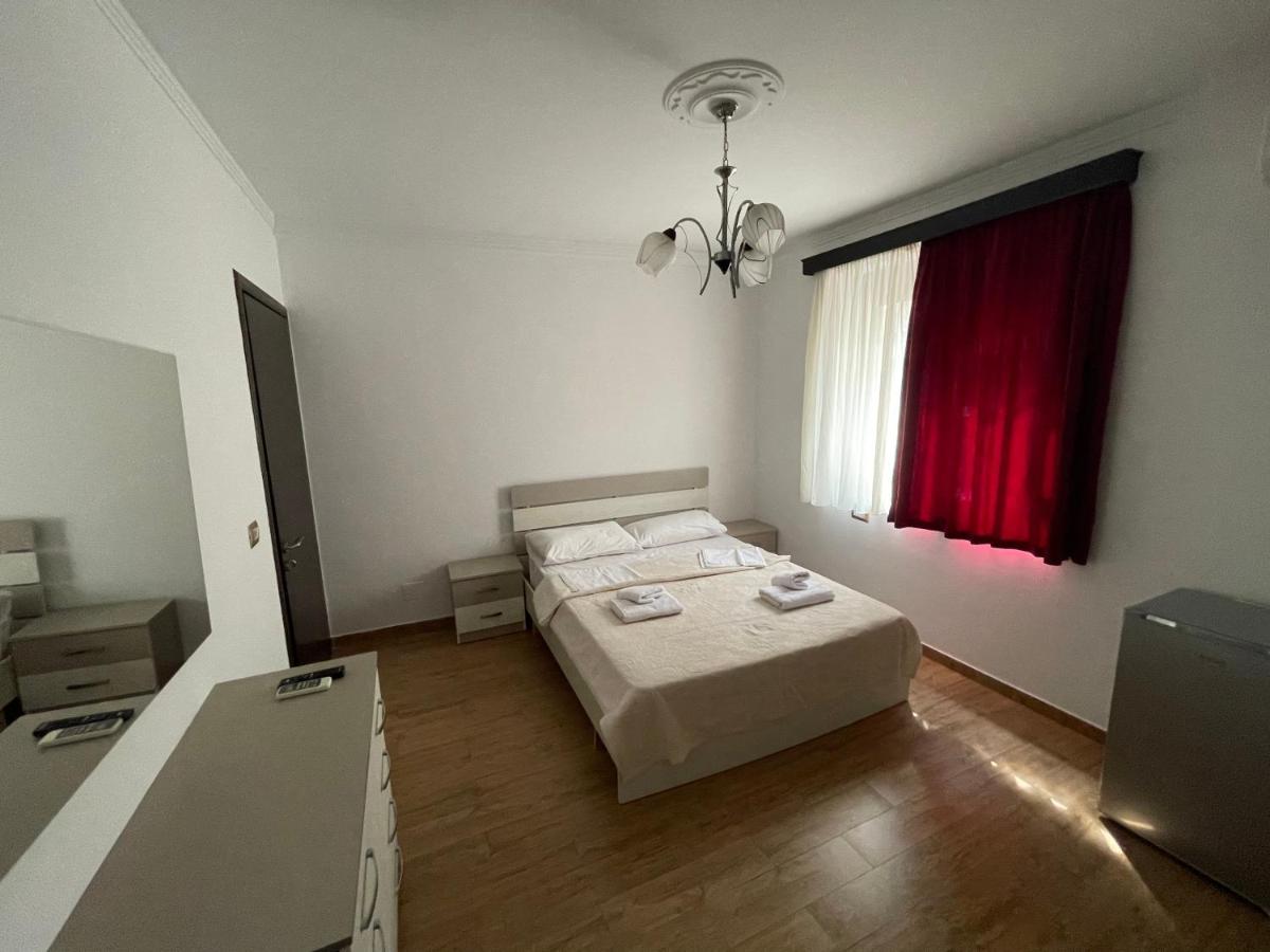 Centre Hotel Berat Extérieur photo