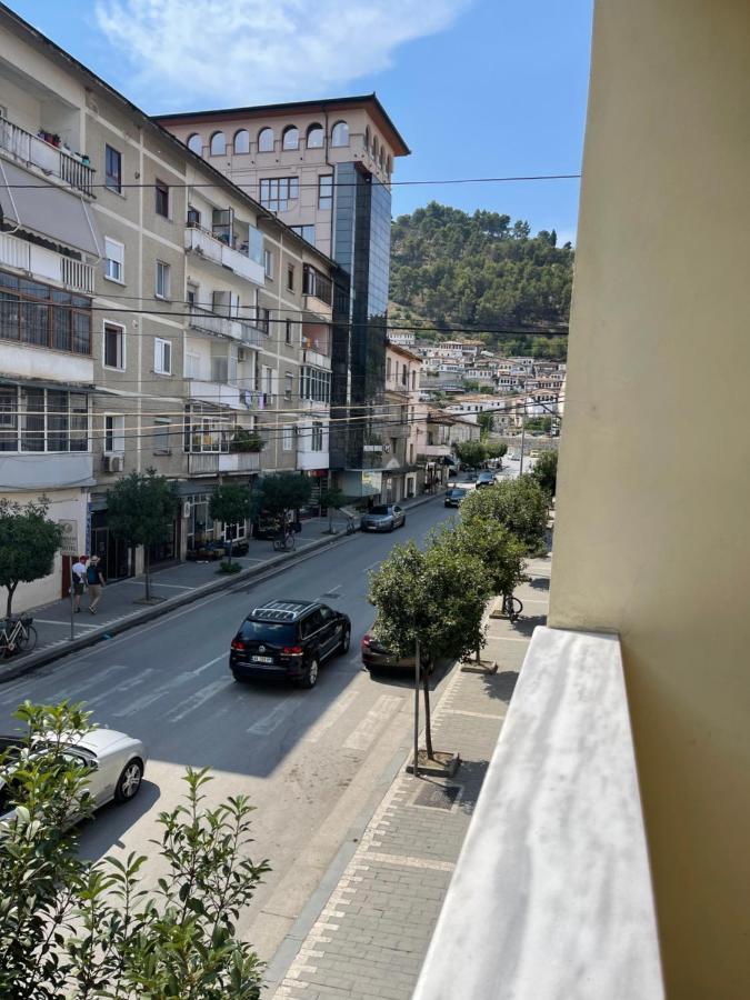 Centre Hotel Berat Extérieur photo